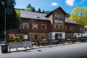 Гостиница Hotel Hvezda  Печ Под Снежкой